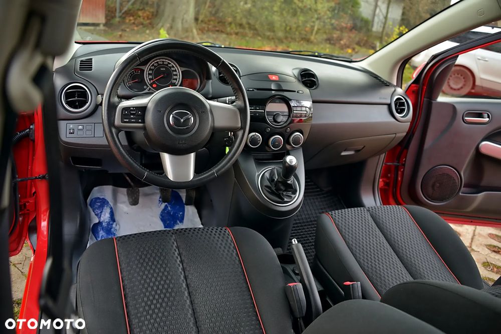 Mazda 2 - 7
