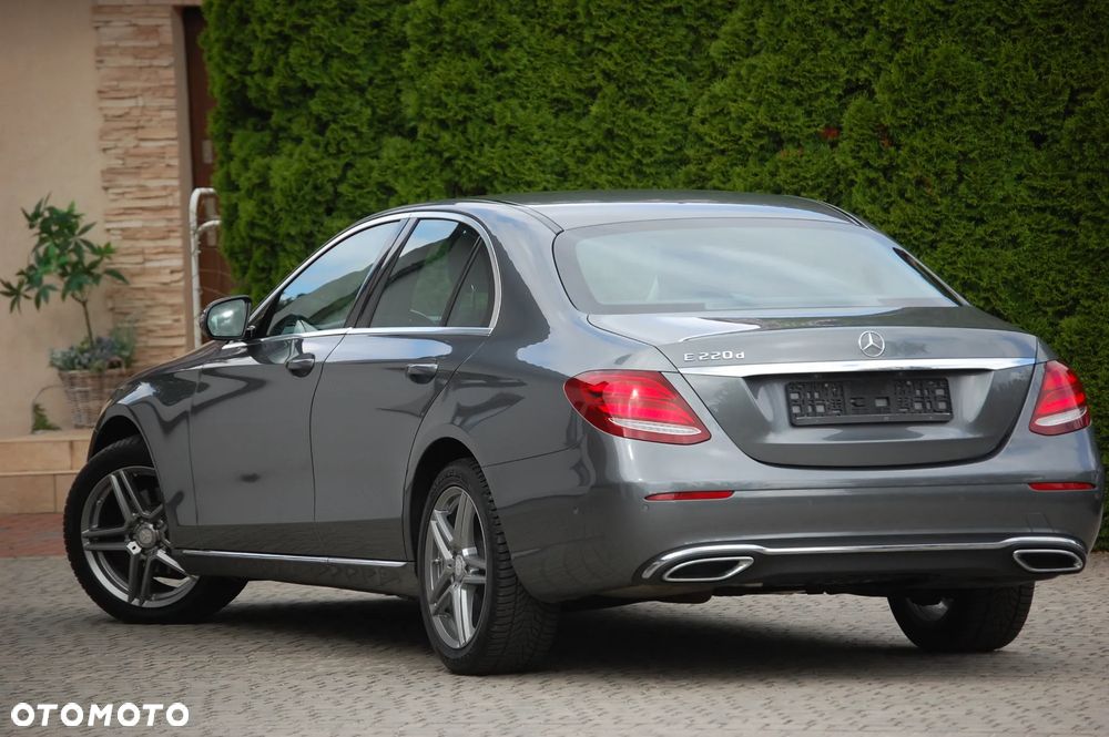 Mercedes-Benz Klasa E 220 d 9G-TRONIC Avantgarde - 2