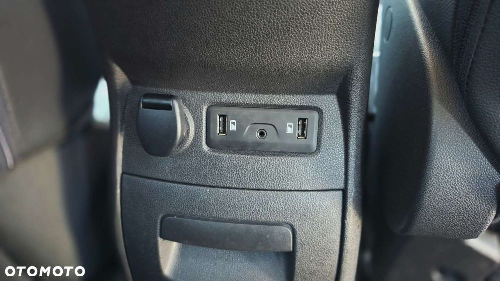 Renault Scenic ENERGY TCe 115 INTENS - 29