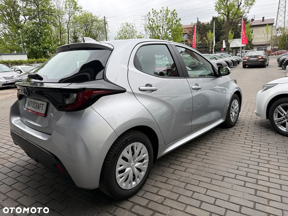 Toyota Yaris 1.5 Comfort - 21