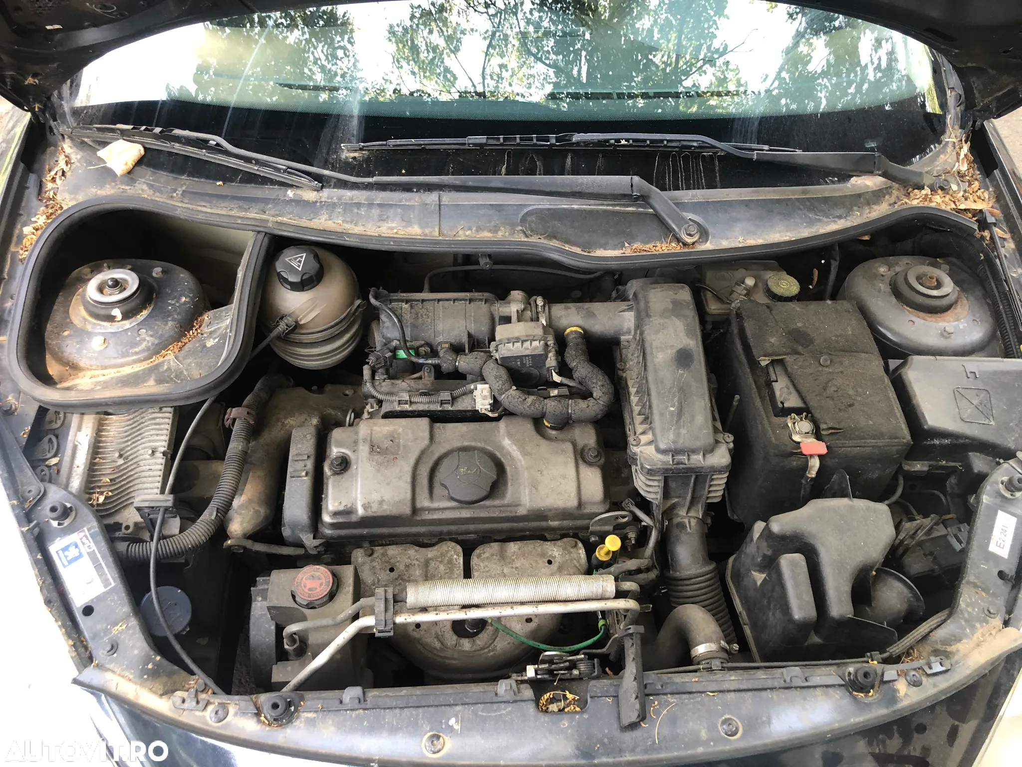 Dezmembrez Peugeot 206+ plus negru 2010 4usi - 9
