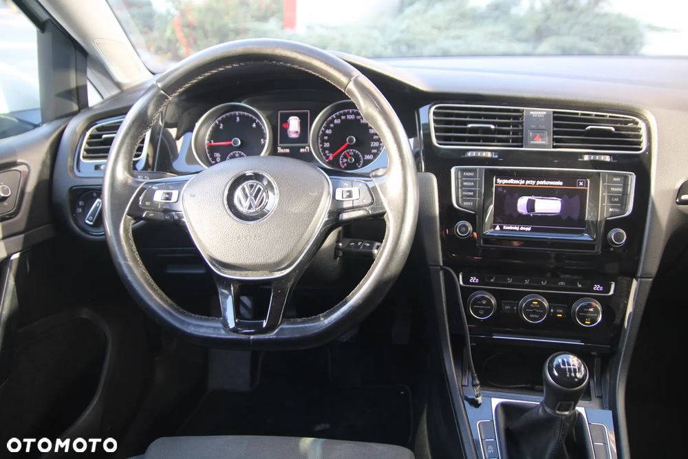 Volkswagen Golf - 12