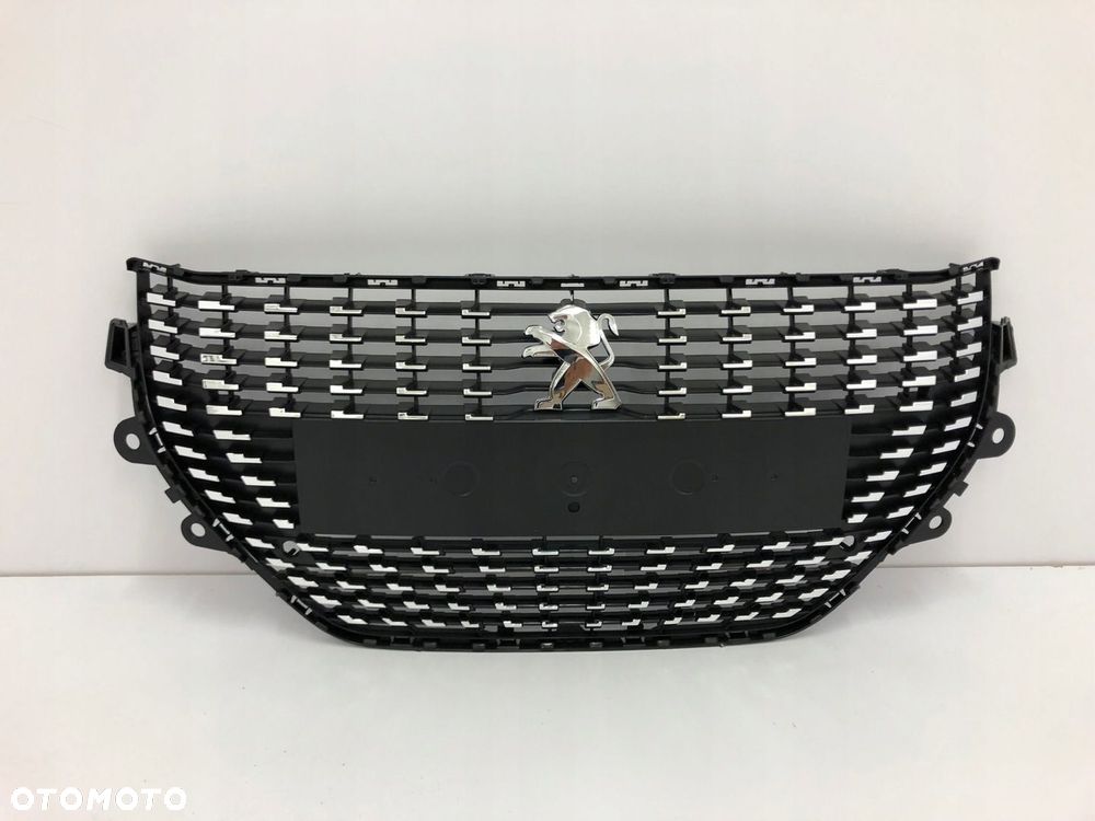 PEUGEOT 208 II 2019- GRILL ATRAPA CHŁODNICY - 1