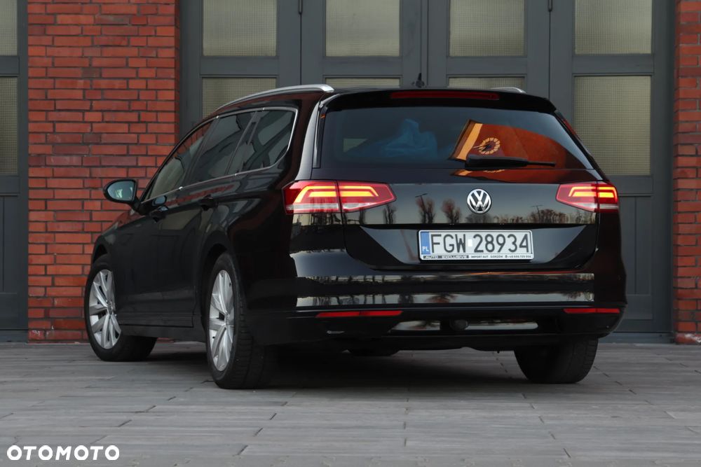 Volkswagen Passat 2.0 TDI SCR DSG Comfortline - 14