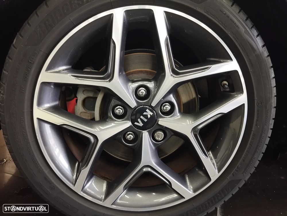 Kia Ceed 1.4 T-GDI GT Line 7DCT — fotografia 9