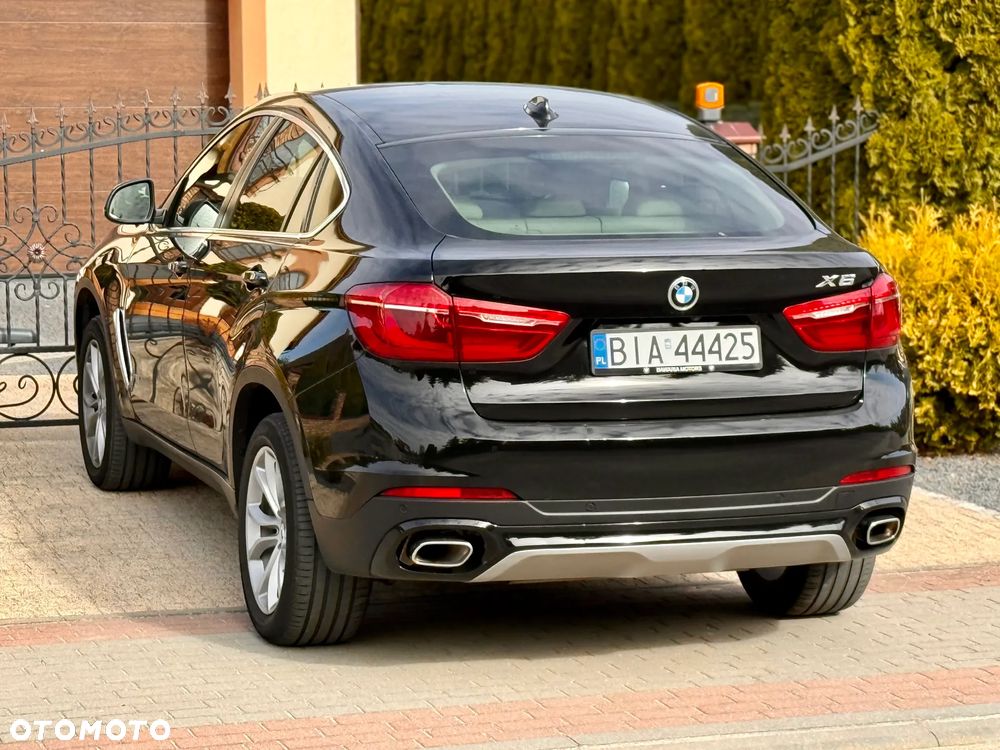 BMW X6 xDrive30d - 11