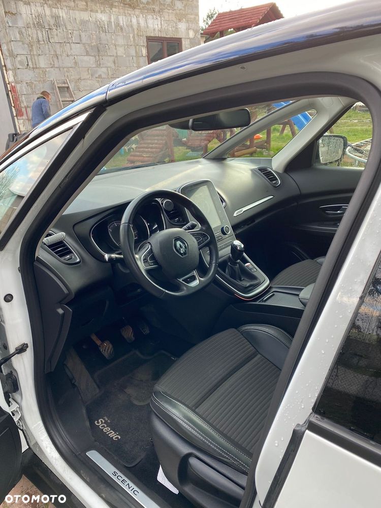 Renault Scenic - 8