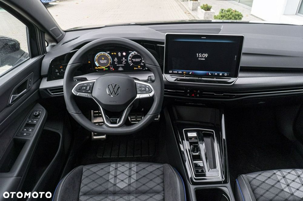 Volkswagen Golf - 14