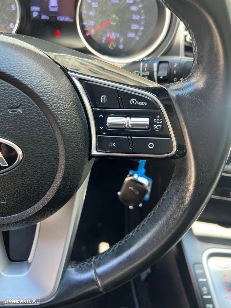 Kia Ceed SW 1.6 CRDi Drive+SRF 7DCT - 14