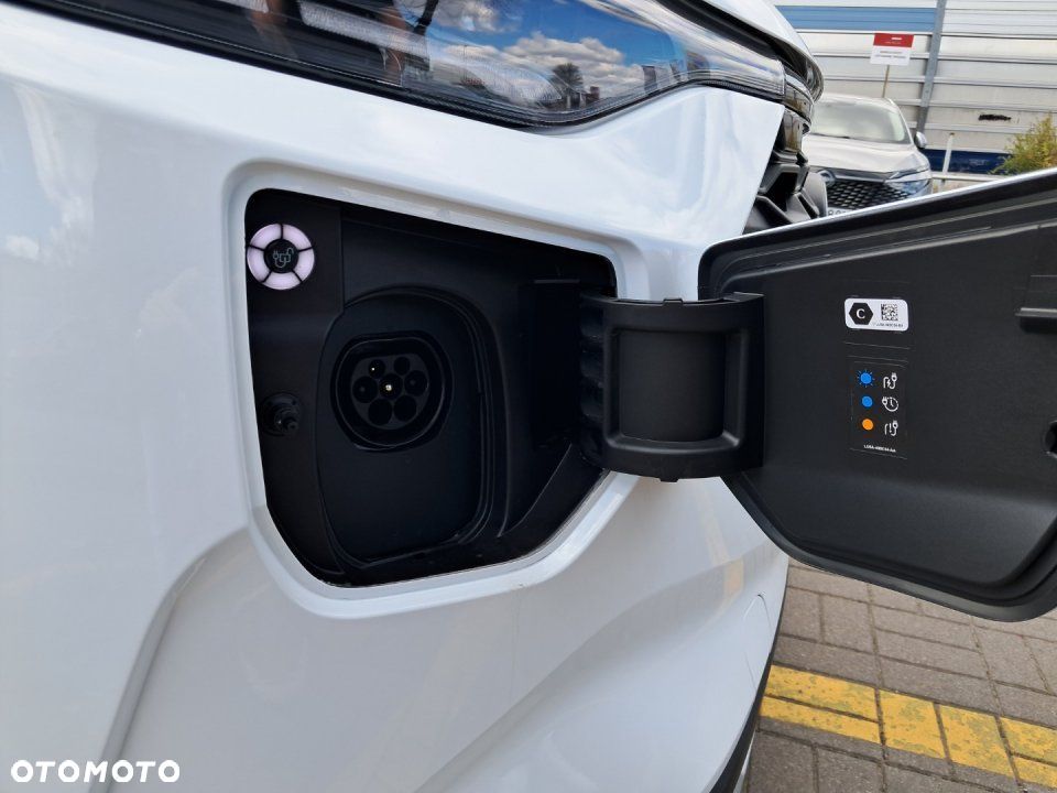 Ford Tourneo Custom - 8