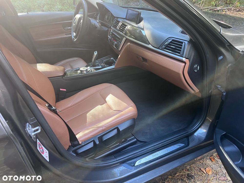 BMW Seria 3 335d xDrive Luxury Line - 21