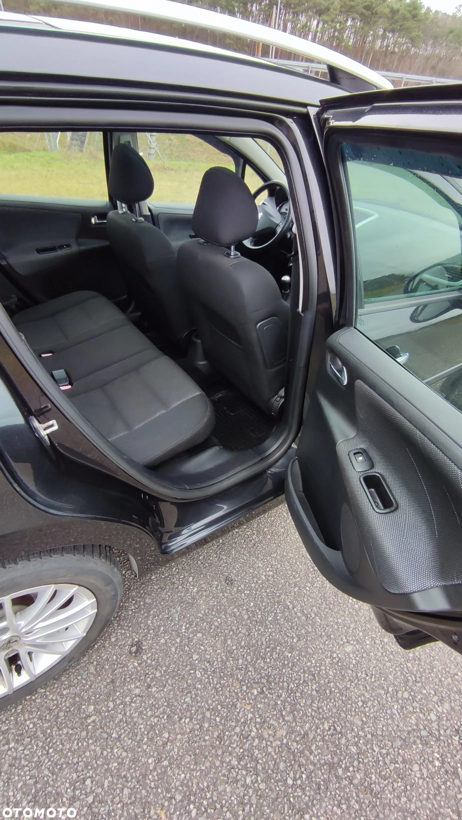 Peugeot 207 1.6 HDi Trendy - 20
