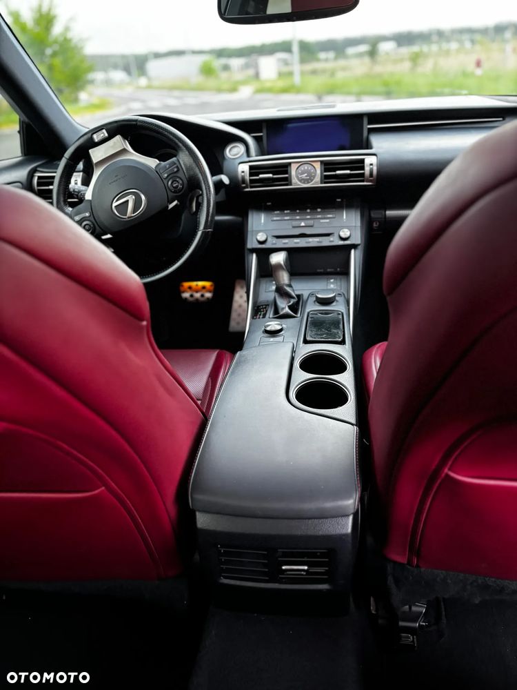 Lexus IS 200t Sport Line - 24