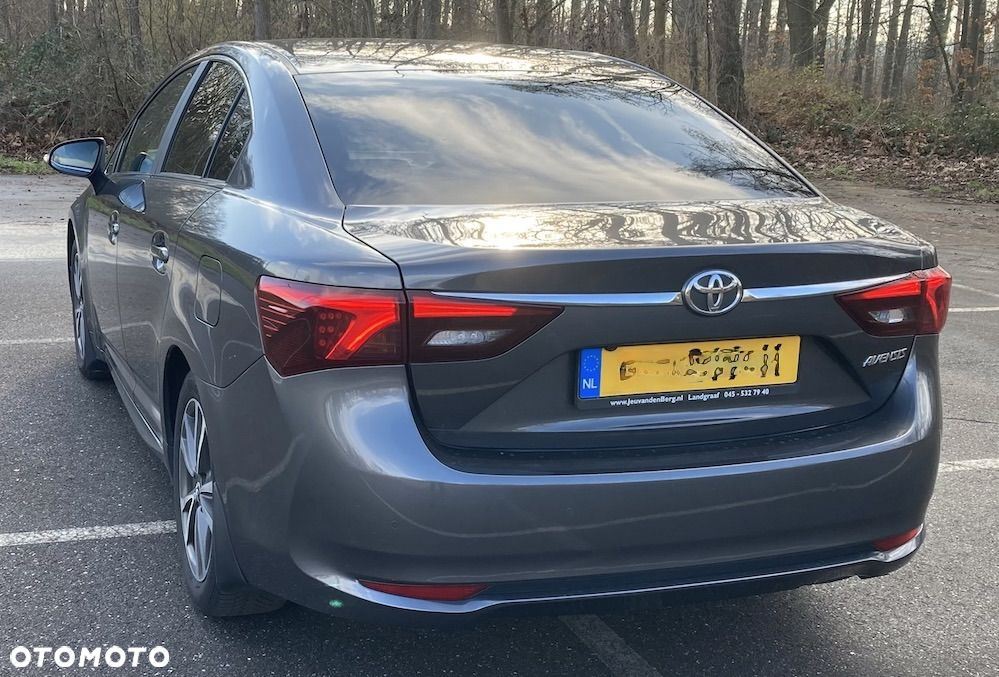 Toyota Avensis 1.8 Prestige - 4