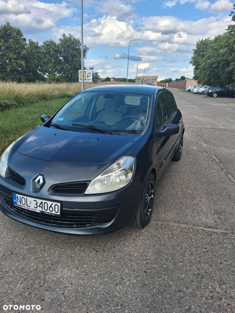 Renault Clio 1.5 dCi Alize - 1