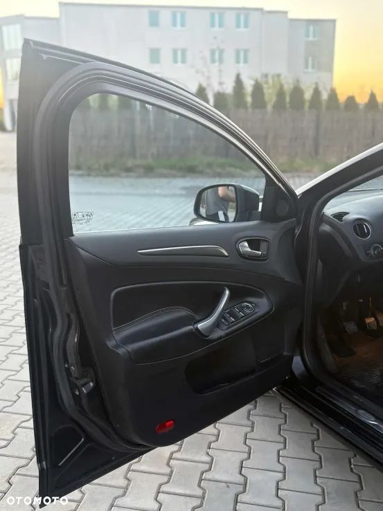 Ford Mondeo 2.0 Titanium - 10