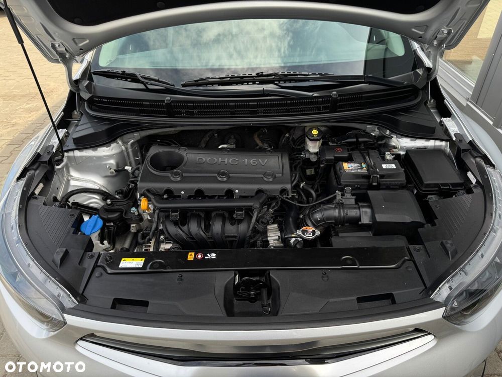 Kia Stonic 1.2 L Business Line - 37