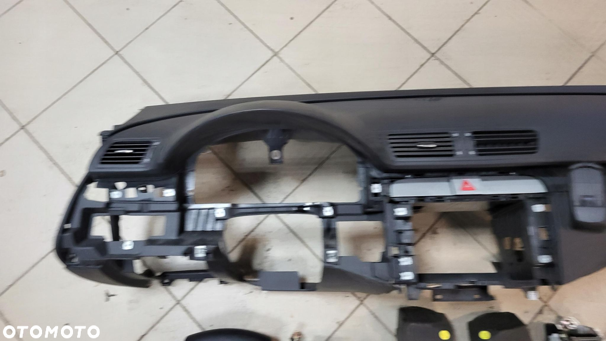 Kokpit Deska Rozdzielcza Zestaw Volkswagen Passat B6 - 2