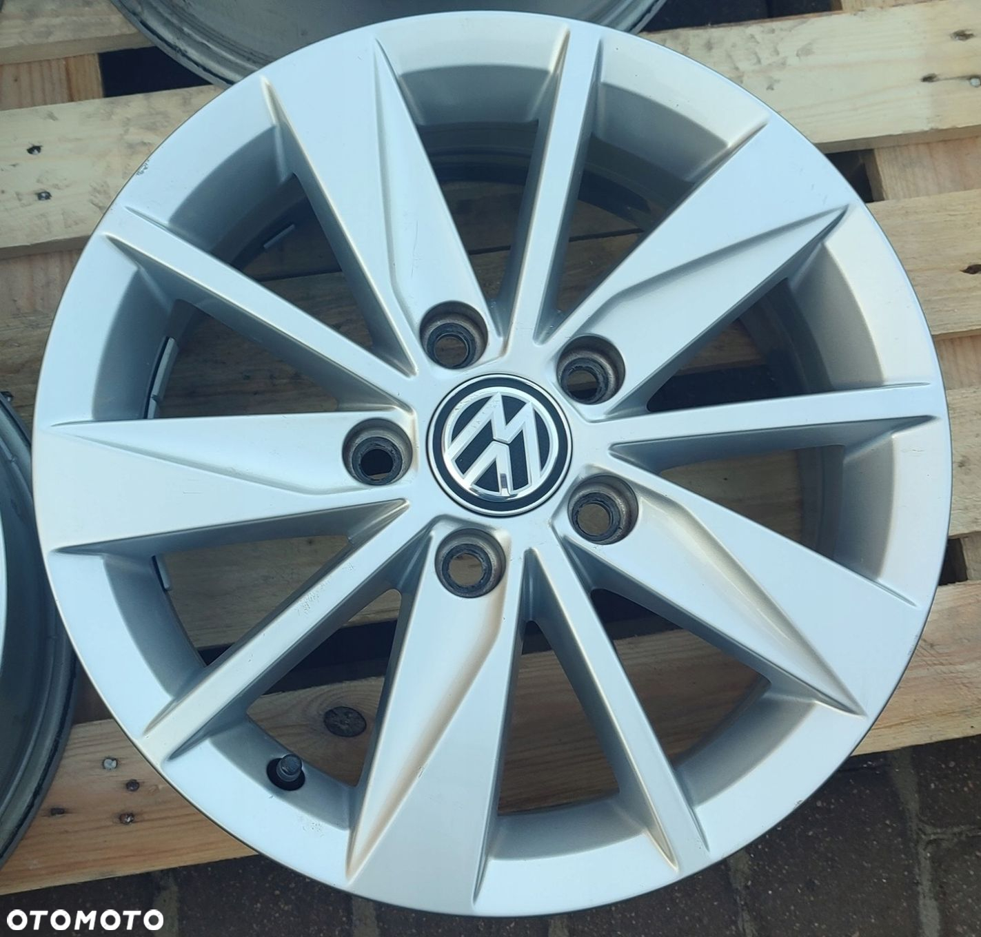 Felgi Aluminiowe Oryg. Vw Golf VII Touran15 Cali 6Jx15 Et43 5x112 Ø57,1mm - 3