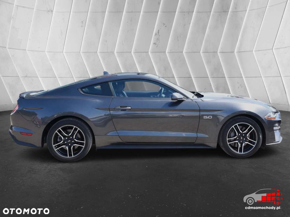 Ford Mustang 5.0 V8 GT - 10
