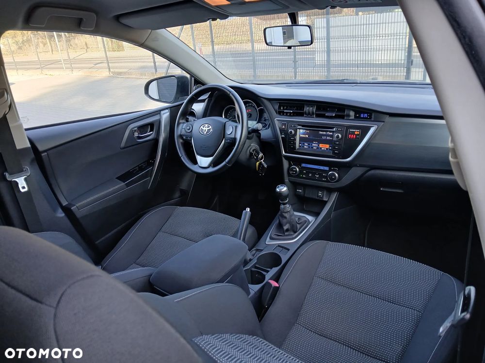 Toyota Auris 1.6 Valvematic Edition - 15