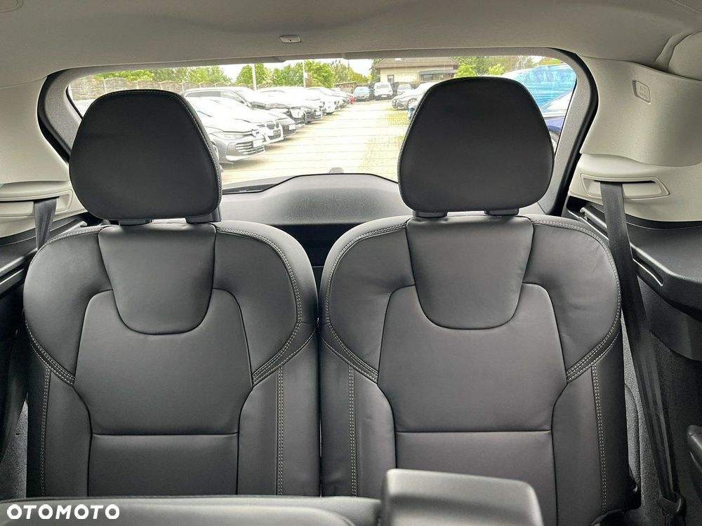 Volvo XC 90 T8 AWD Ultra Black Edition - 14