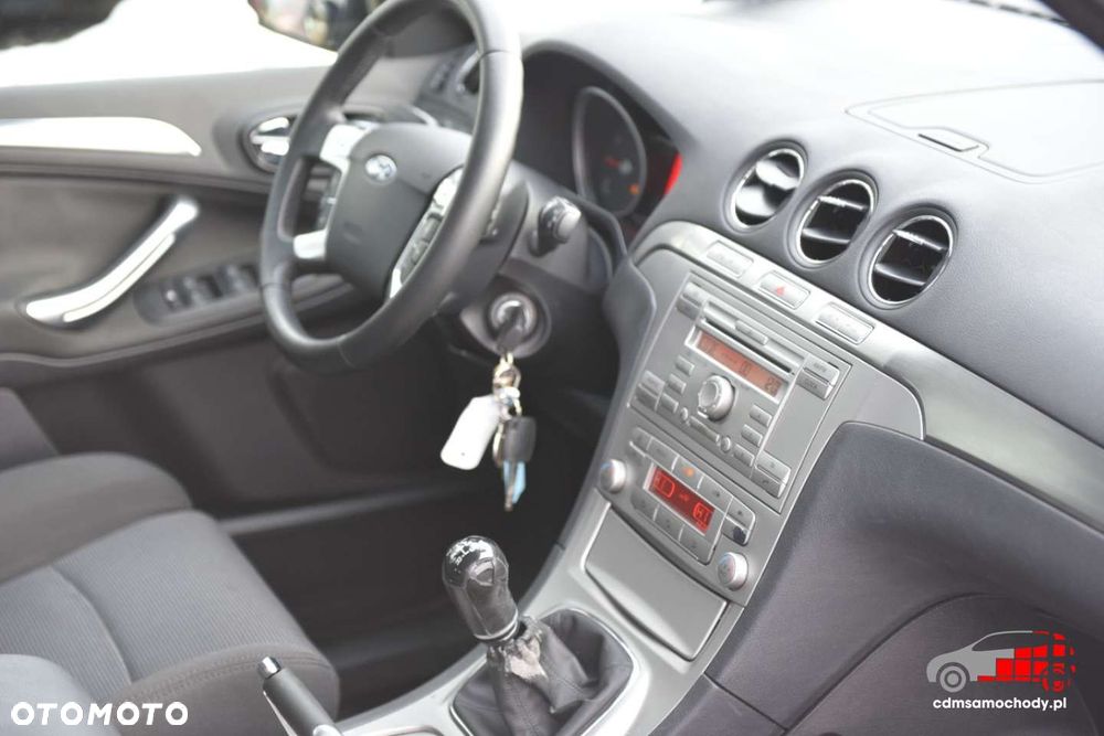Ford S-Max - 21