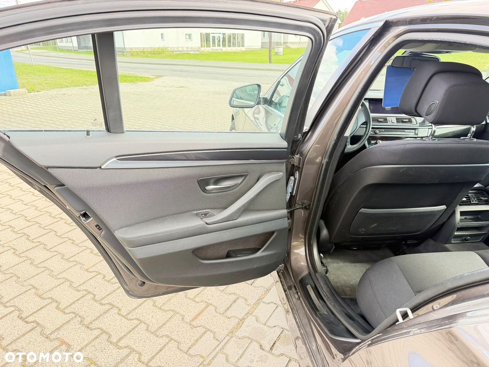 BMW Seria 5 - 12