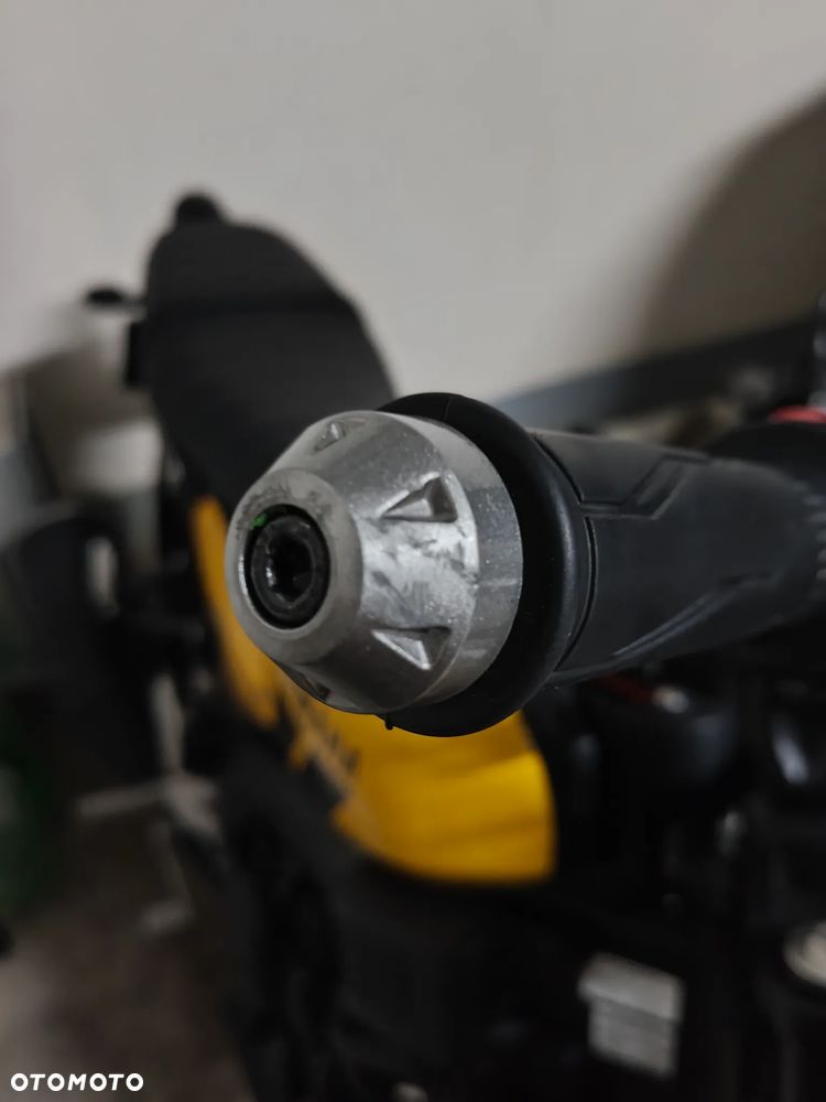 Yamaha XSR - 11