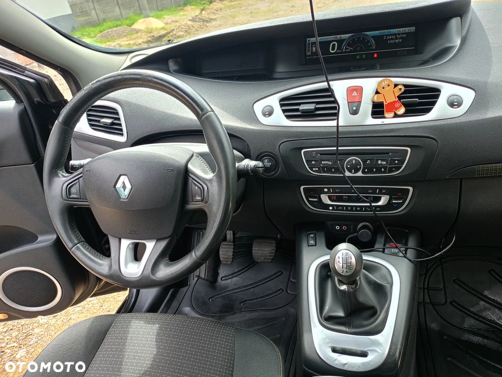 Renault Scenic 1.4 16V TCE Expression - 17