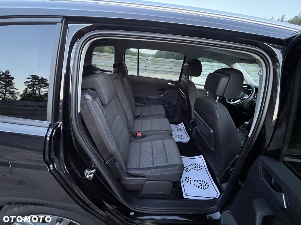 Volkswagen Touran 2.0 TDI SCR DSG Comfortline - 11