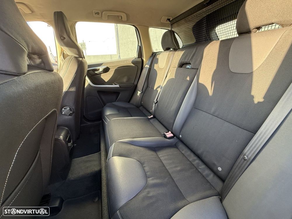 Volvo XC 60 2.4 D Drive Momentum - 3