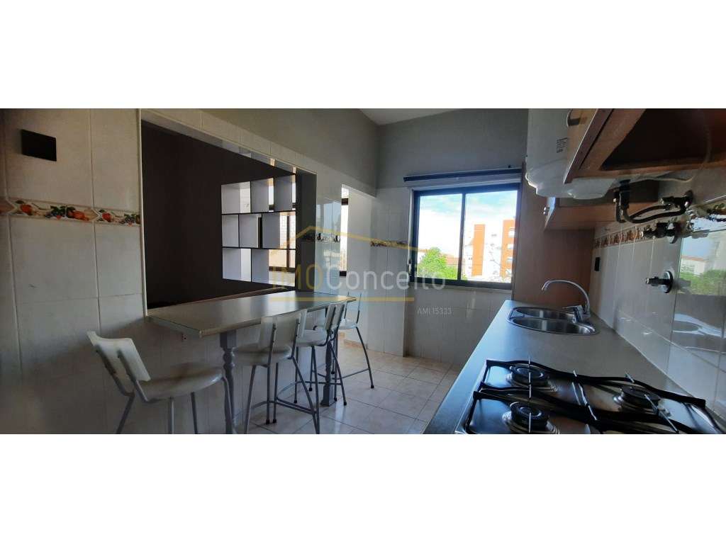 Apartamento T1- Próximo Estação ferroviária | Barreiro - Grande imagem: 2/34