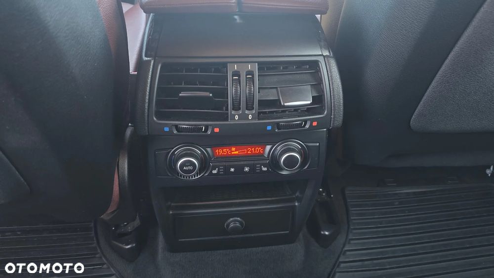 BMW X6 - 11