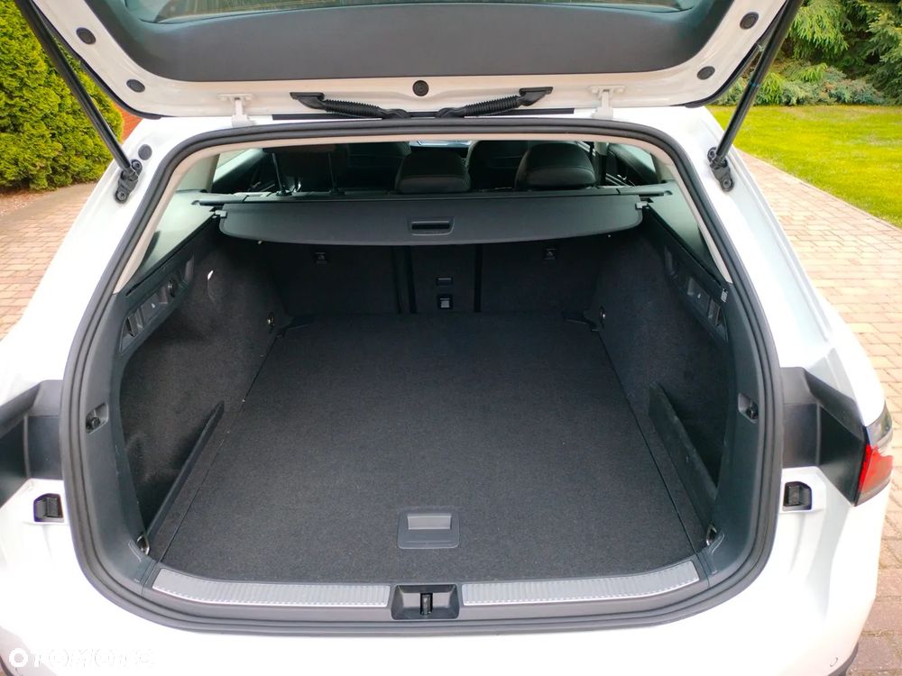 Volkswagen Passat - 7