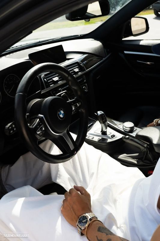 BMW 330 e Pack M Auto - 24