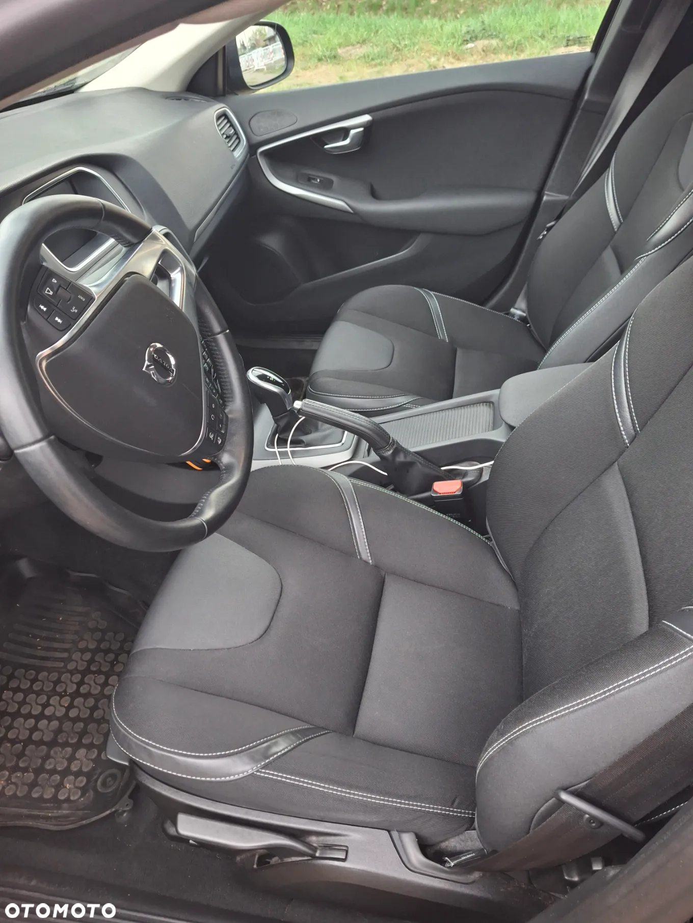 Volvo V40 D2 Drive-E Momentum - 6
