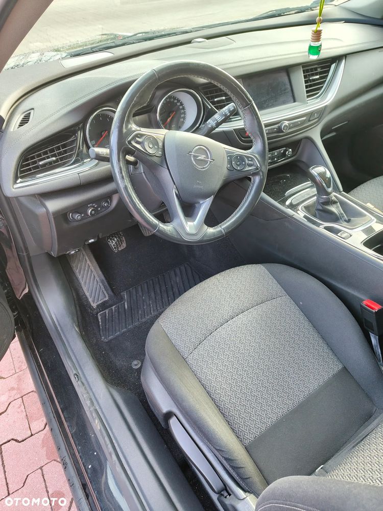 Opel Insignia - 8