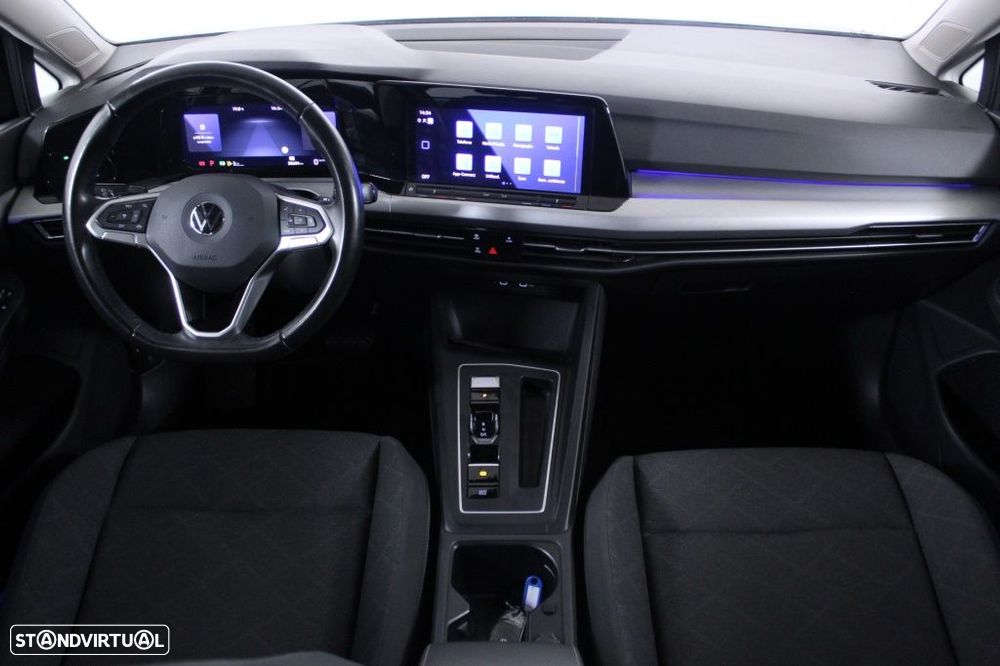 VW Golf 1.0 eTSI Life DSG - 17