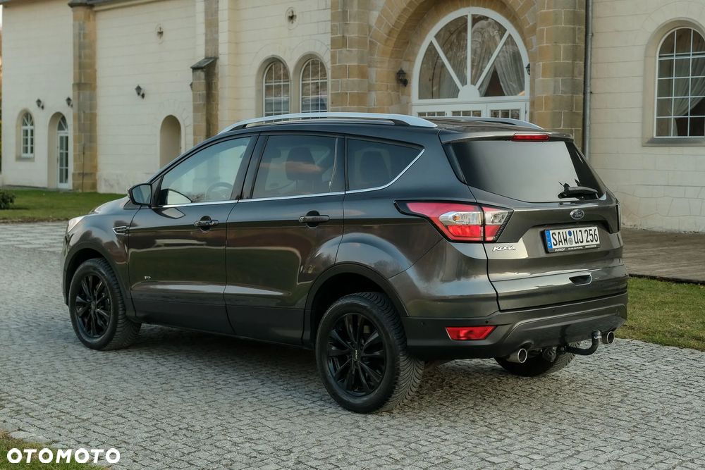Ford Kuga 2.0 TDCi 4x4 Titanium - 11