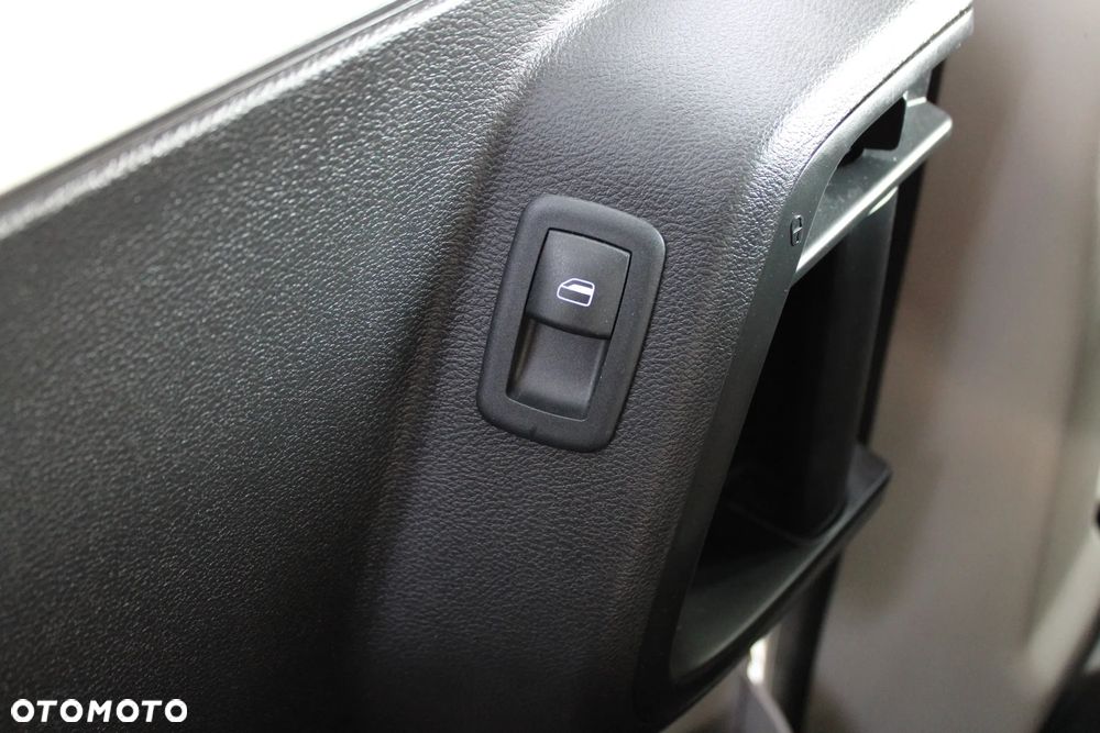 Dodge Grand Caravan - 35