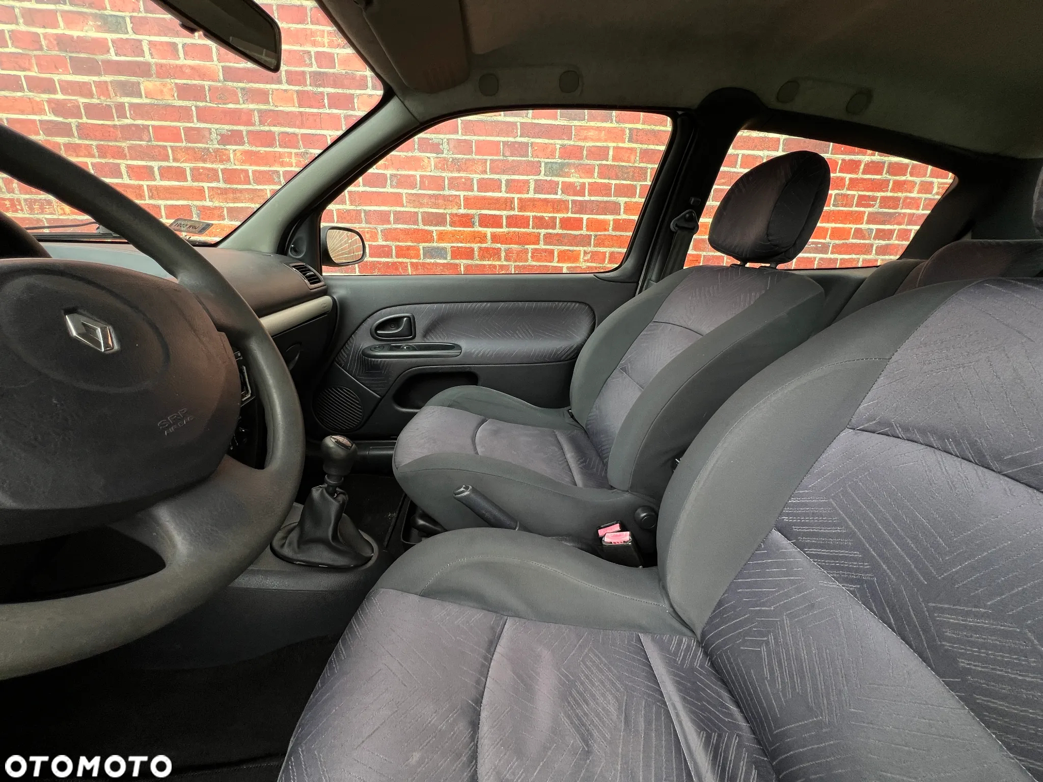 Renault Clio - 12