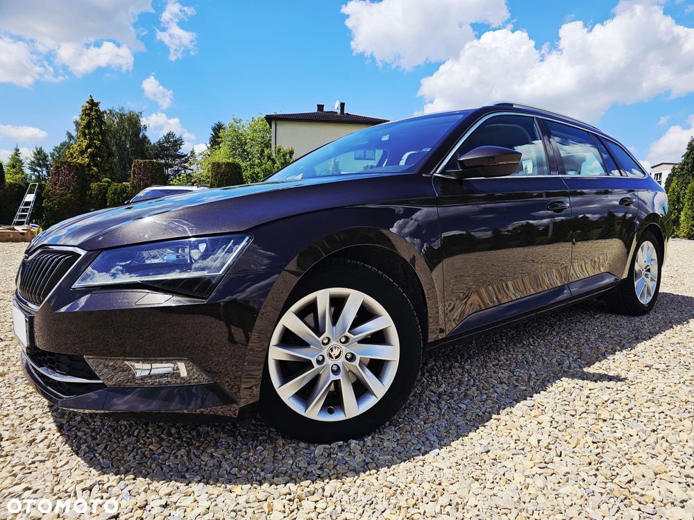Skoda Superb 2.0 TDI DSG Ambition - 9
