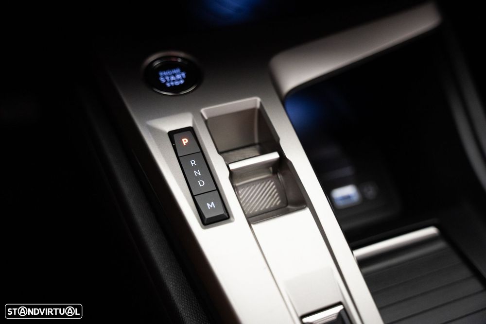 Peugeot 408 1.2 Hybrid Allure e-DCS6 - 19