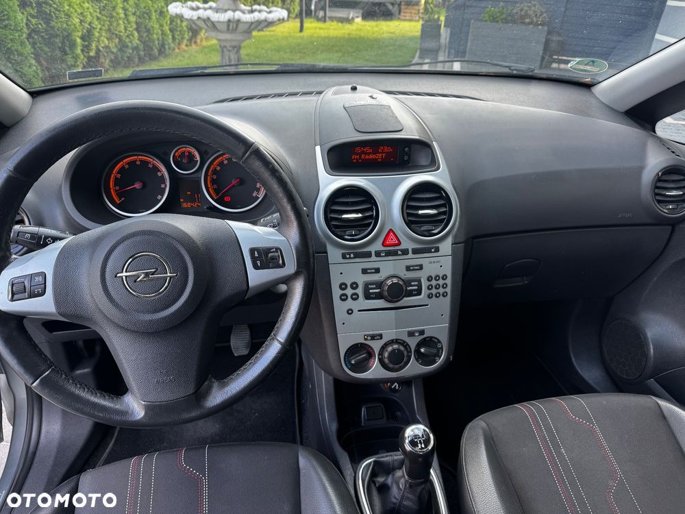 Opel Corsa 1.4 16V 150 Jahre - 20