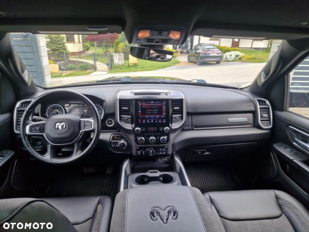 RAM 1500 5.7 Crew Cab Longbed Laramie Black - 8