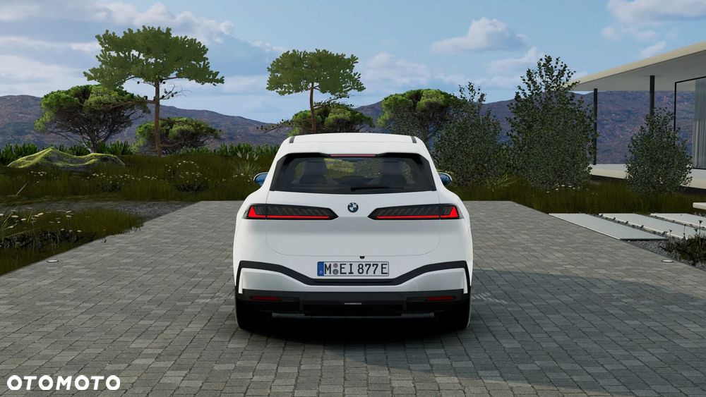 BMW iX3 - 8