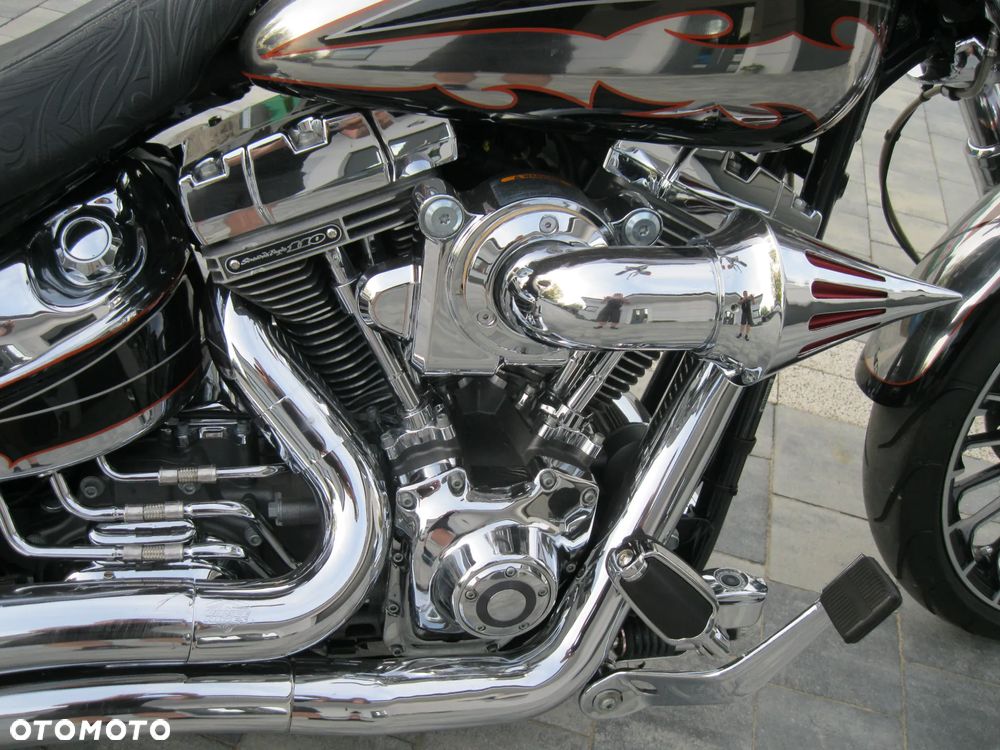 Harley-Davidson FXSB Breakout - 9