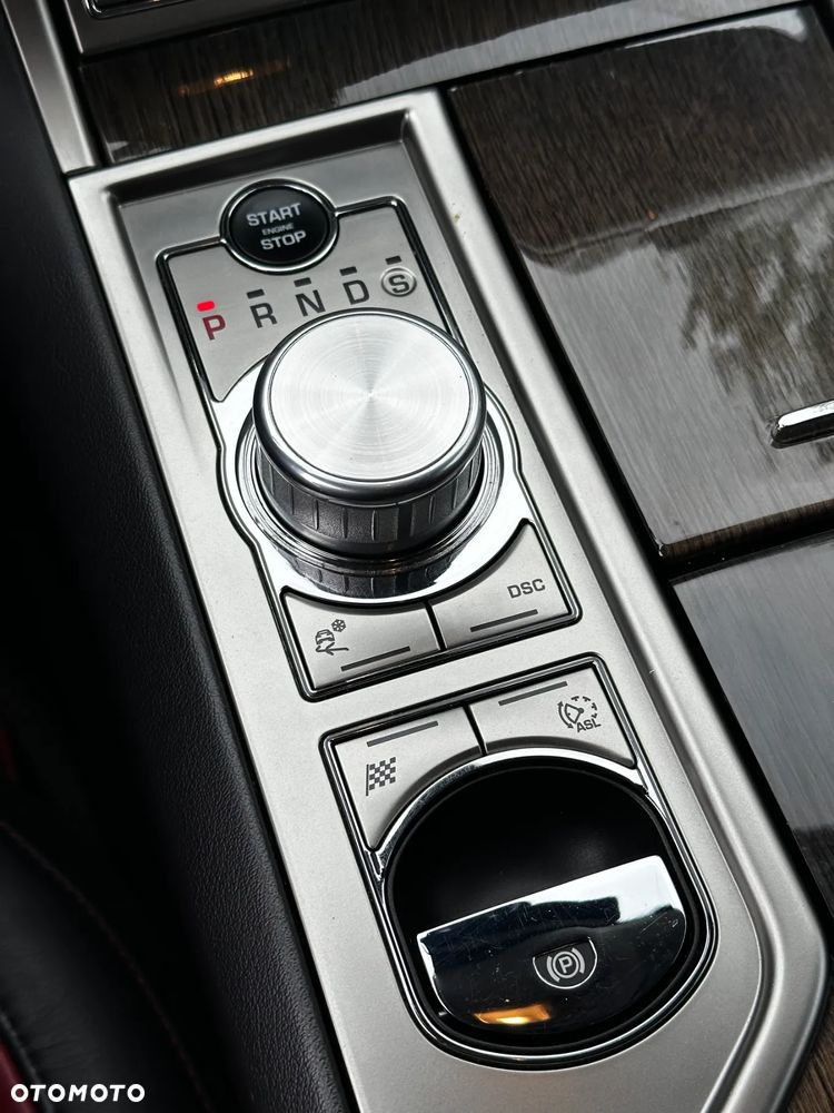 Jaguar XF XFR - 36