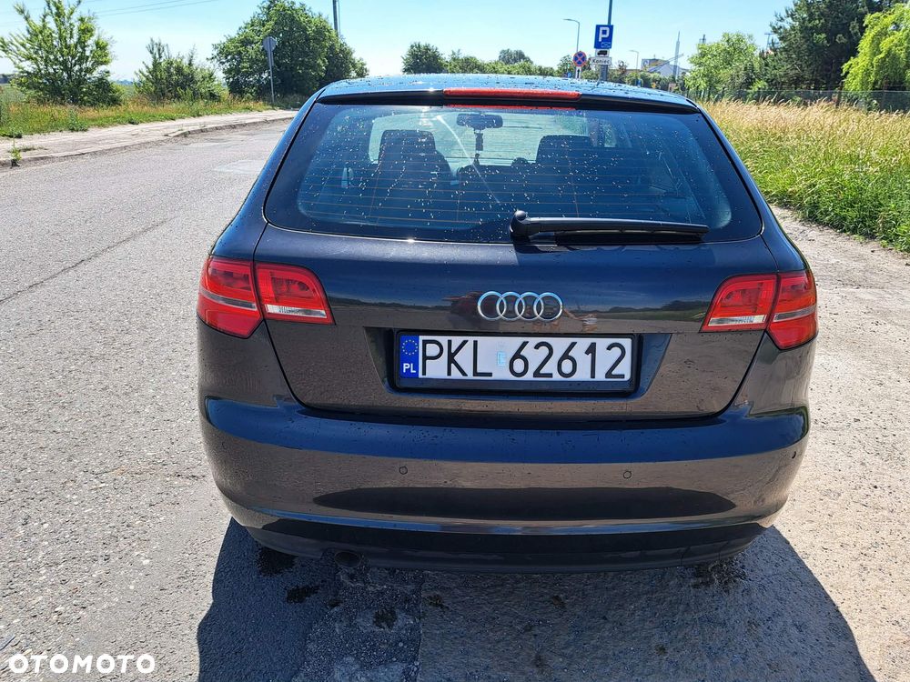 Audi A3 Sportback - 2